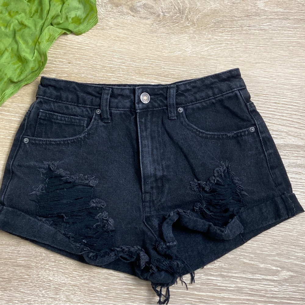 🖤5/$40!! Forever 21 Black Ripped Jean Shorts